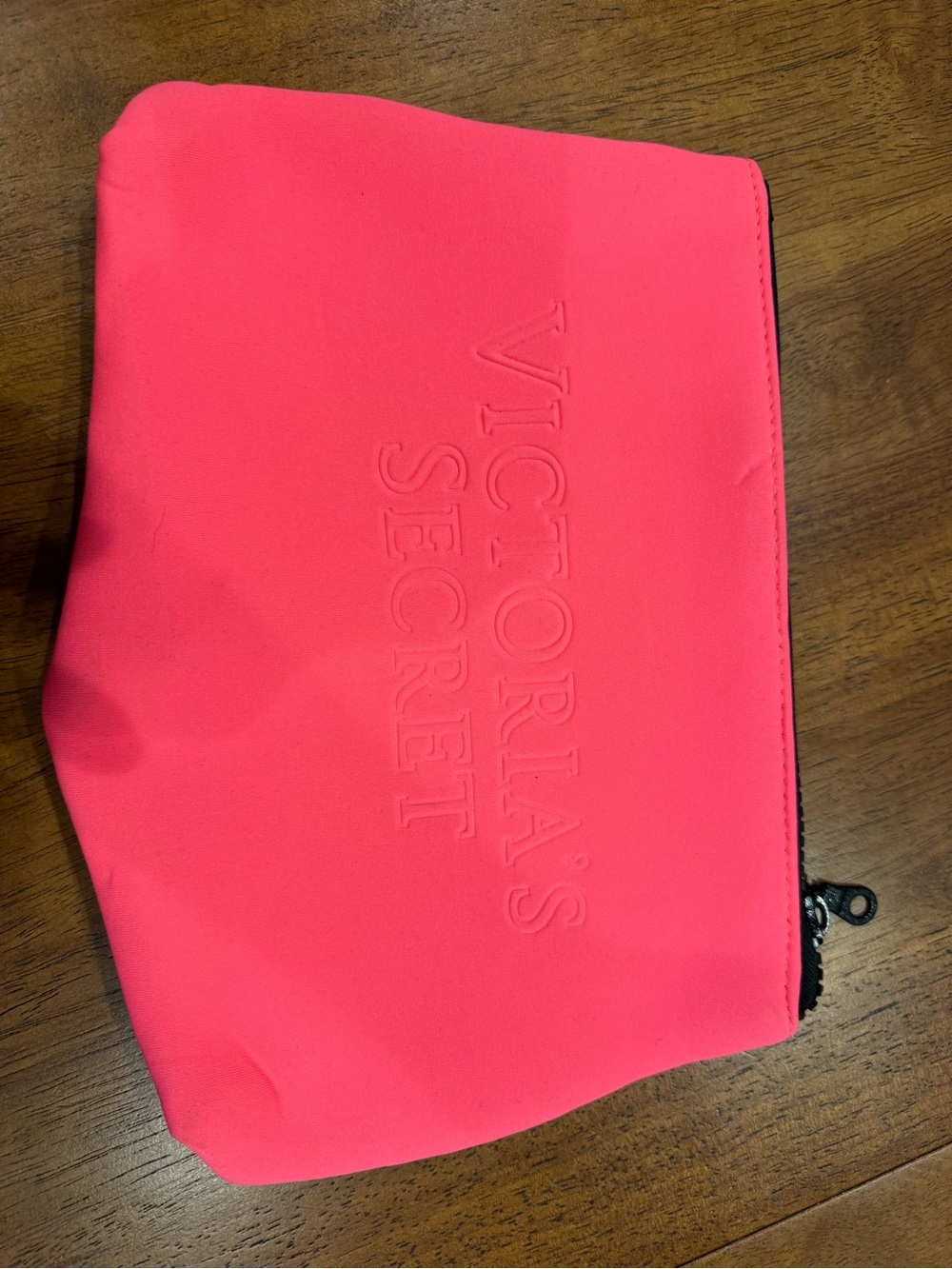 Victoria's Secret Hot Pink 'Beach' Zip Pouch - Picture 3 of 3